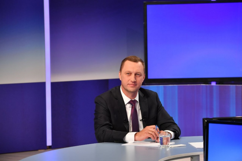 Врио губернатора Роман Бусаргин ответил на вопросы жителей в прямом телеэфире