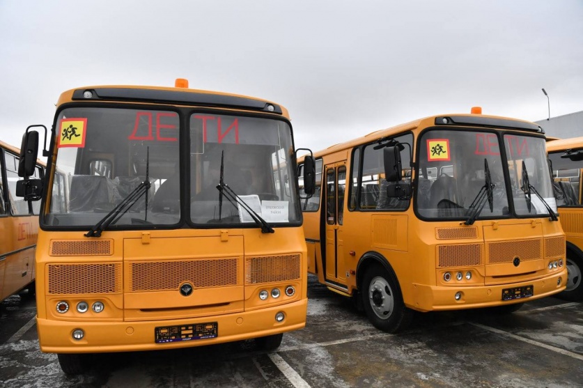 Получен новый школьный автобус