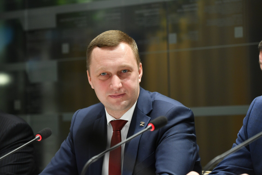 Губернатор Саратовской области Роман Бусаргин:  "Чиновники должны работать на общий результат"