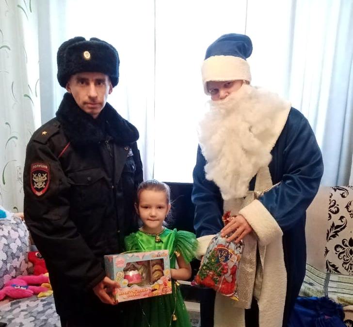 «Полицейский Дед Мороз»