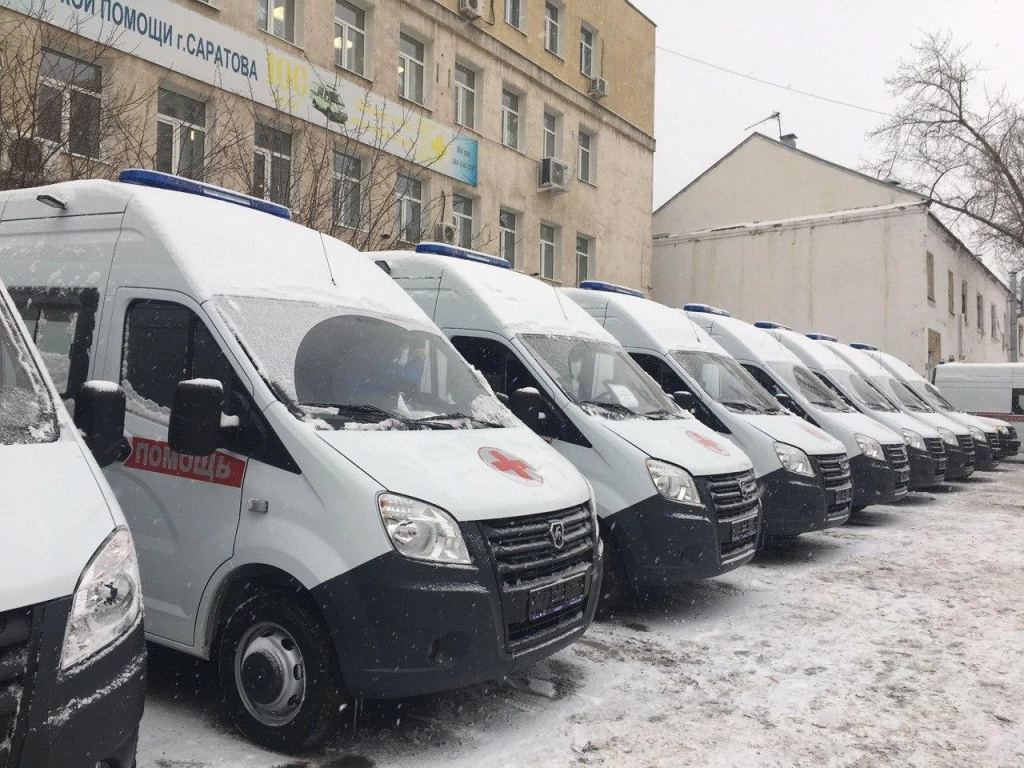 Новые автомобили получили сотрудники скорой помощи и полиции