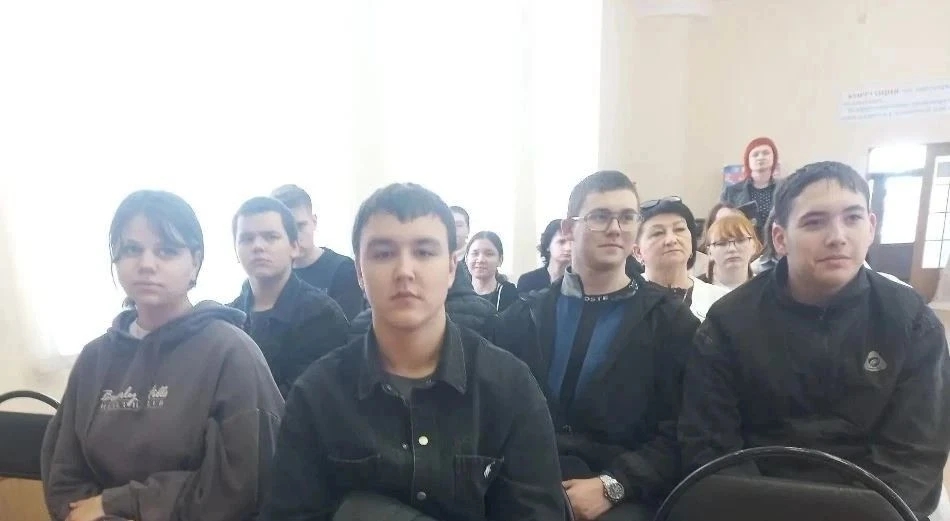 Вербовка подростков современные угрозы и методы защиты.jpg