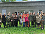 Продолжаются выездные концерты.