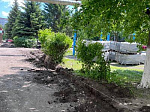 В городе продолжаются работы по ремонту тротуаров