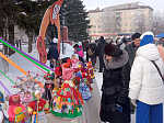 Сегодня на центральной площади города прошли традиционные гулянья «Широкая Масленица»