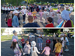 В сквере "Центральный" прошла развлекательная концертная программа "Мы желаем вам добра"