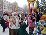 Сегодня на центральной площади города прошли традиционные гулянья «Широкая Масленица»