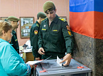 Герой России генерал-лейтенант Александр Белоглазов проголосовал на выборах