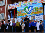 В мире нет тебя прекрасней, город мой родной!