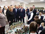 Валентина Матвиенко и Игорь Комаров посетили социальные объекты Мордовии
