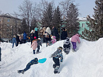 Сегодня на центральной площади города прошли традиционные гулянья «Широкая Масленица»