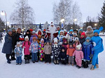 Встретили Новый год всем двором