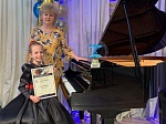 Юная пианистка Василиса Божкова стала финалисткой регионального фестиваля-конкурса
