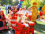 В мире нет тебя прекрасней, город мой родной!