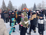 Сегодня на центральной площади города прошли традиционные гулянья «Широкая Масленица»