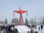 Сегодня на центральной площади города прошли традиционные гулянья «Широкая Масленица»