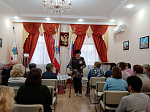 Ртищевские полицейские и представители общественности провели беседы с пенсионерами в рамках «Школы информационной безопасности»
