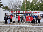Ртищевцы возложили живые цветы к памятнику Героям-землякам и памятнику Детям войны.