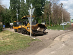 Сегодня, 24 июня, начались работы по укладке асфальтобетонного покрытия по ул. Крылова