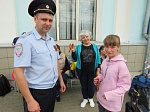 Сотрудники ЛО МВД России на станции Ртищево приняли участие в акции «Георгиевская ленточка».